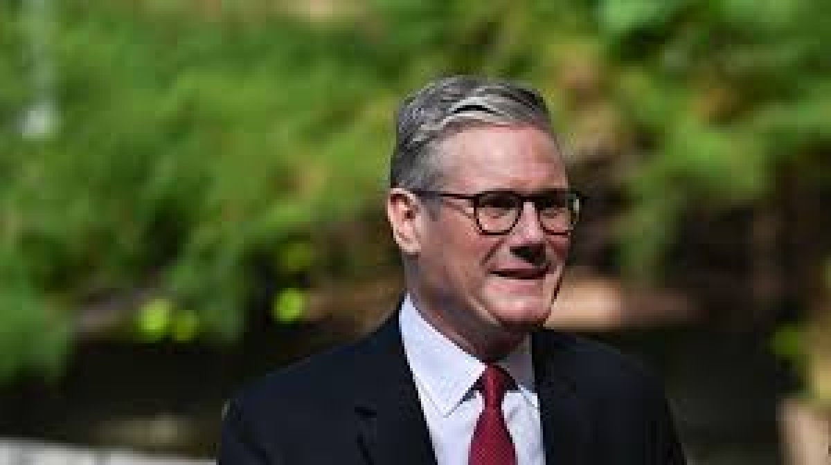 İngiltere'de iktidardaki İşçi Partisi'nde Başbakan Keir Starmer üzerindeki baskı giderek artıyor.