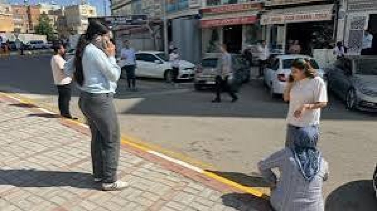 Şanlıurfa'da 5,4 Büyüklüğünde Deprem: Can Kaybı Yok, Saha Taraması Devam Ediyor